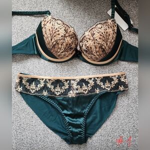 Elegant Silk Green Gold Lace Lingerie Set